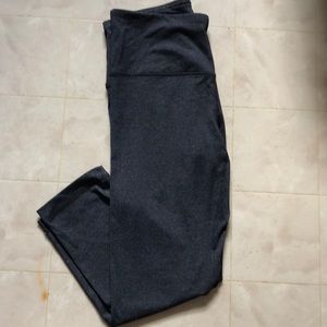 90 Degree Gray Crop Leggings